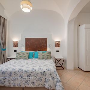 Sorella Luna Room Boutique, Centro Di Olbia
